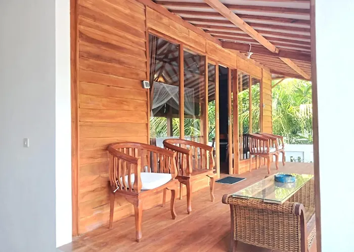 Rumah Wayans Lipah Bed & Breakfast 2*