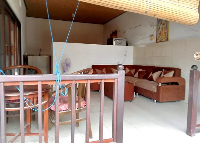 Rumah Wayans Lipah Bed & Breakfast 2*