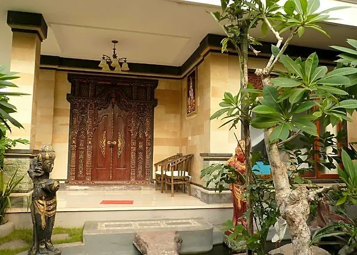 Bed & Breakfast Rumah Wayans Lipah 2*