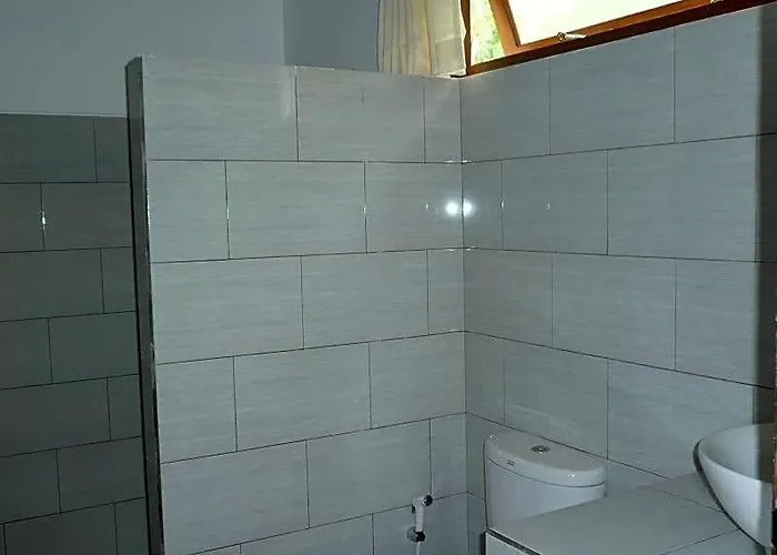 Rumah Wayans Lipah 2*