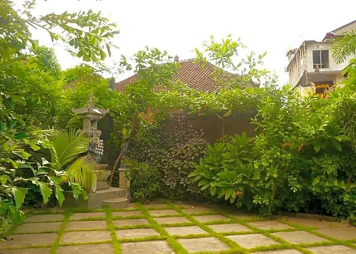 Rumah Wayans Lipah