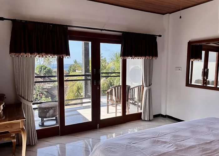 Bed & Breakfast Rumah Wayans Lipah 2*