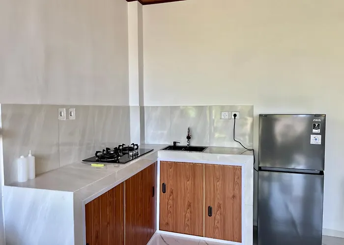 Bed & Breakfast Rumah Wayans Lipah